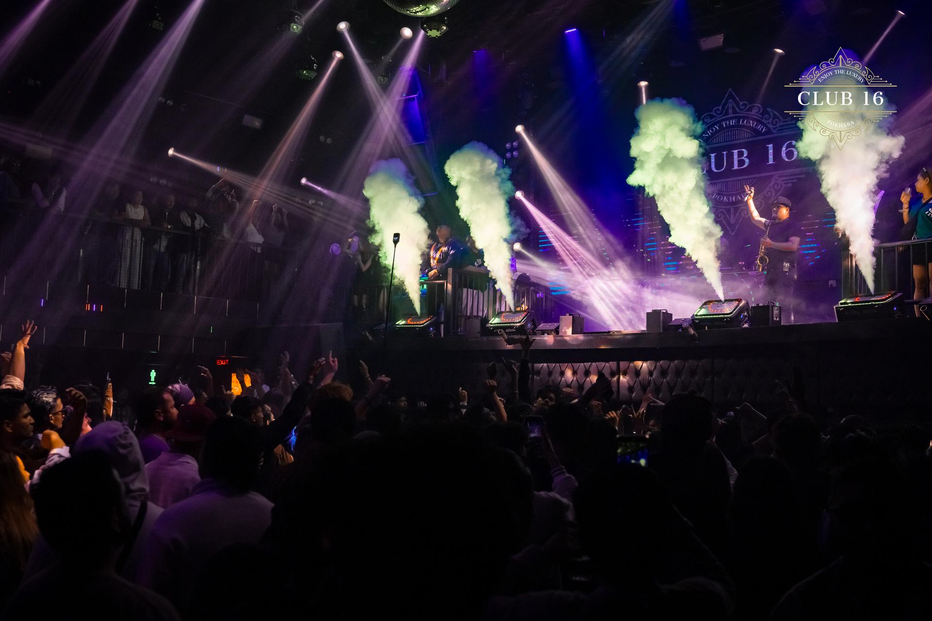 हुक्का लाउंज पोखरा: लेकसाइड पर शीशा कल्चर का अल्टीमेट गाइड