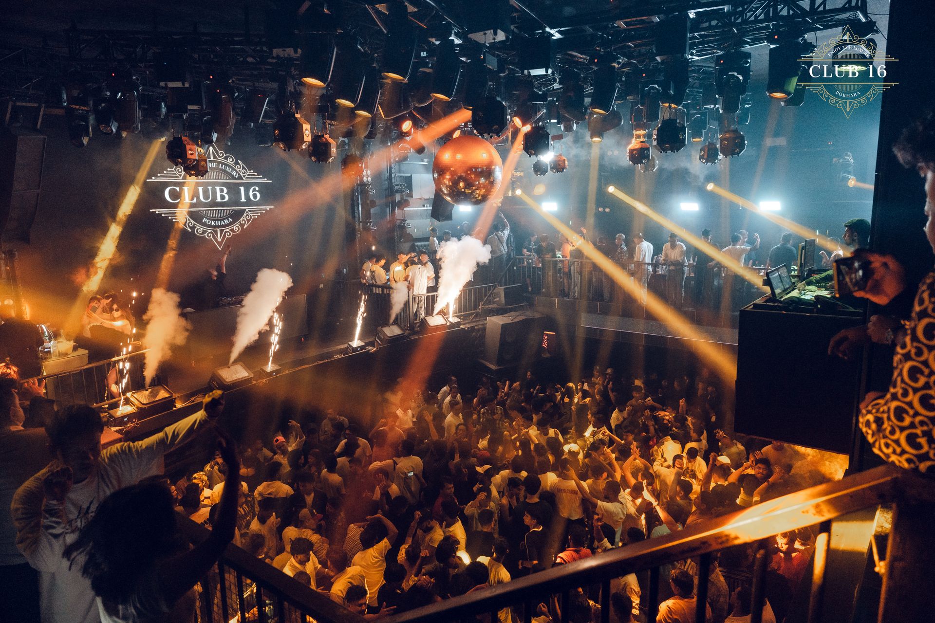 Saturday Night DJ Dance